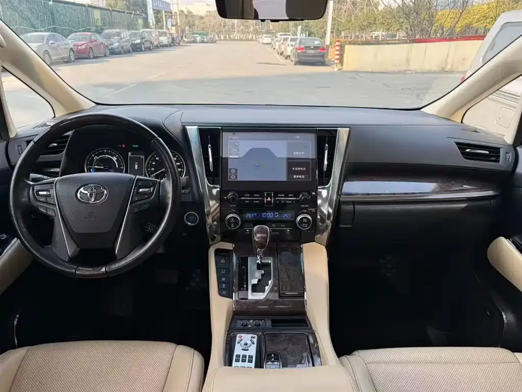 Toyota Vellfire 2023 из CN, фото 9