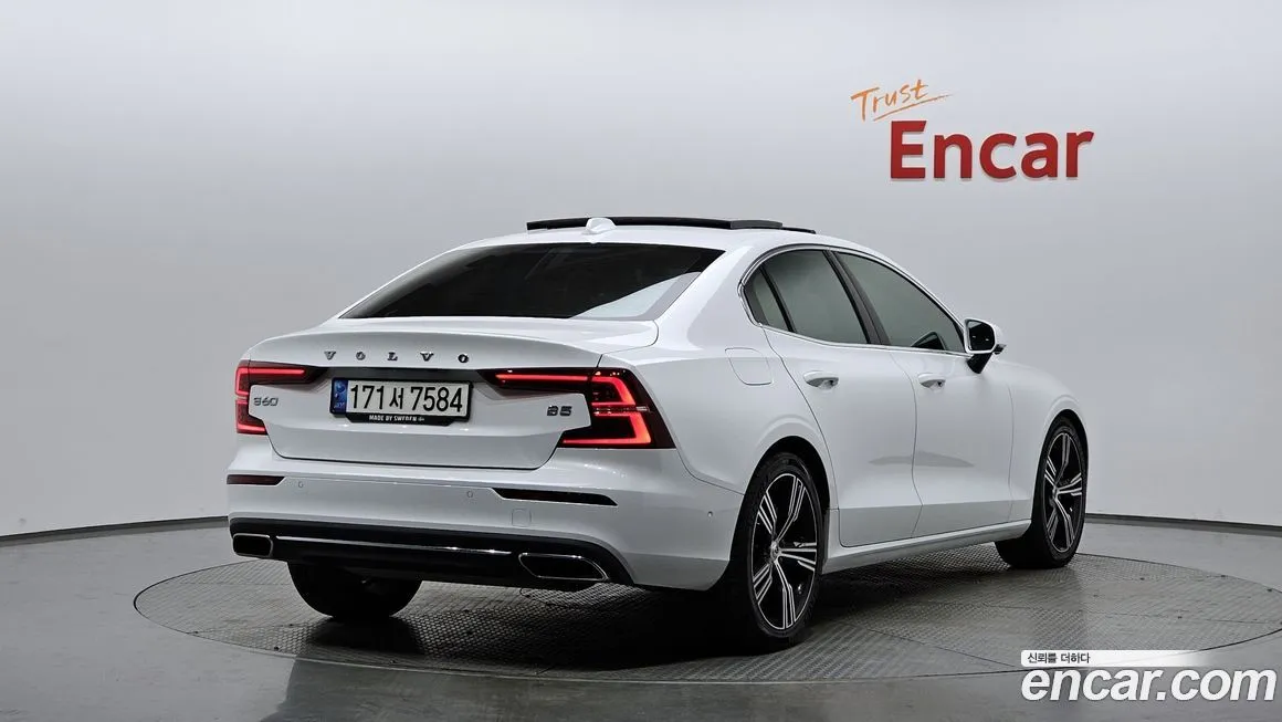 Volvo S60 2021 из KR, фото 8