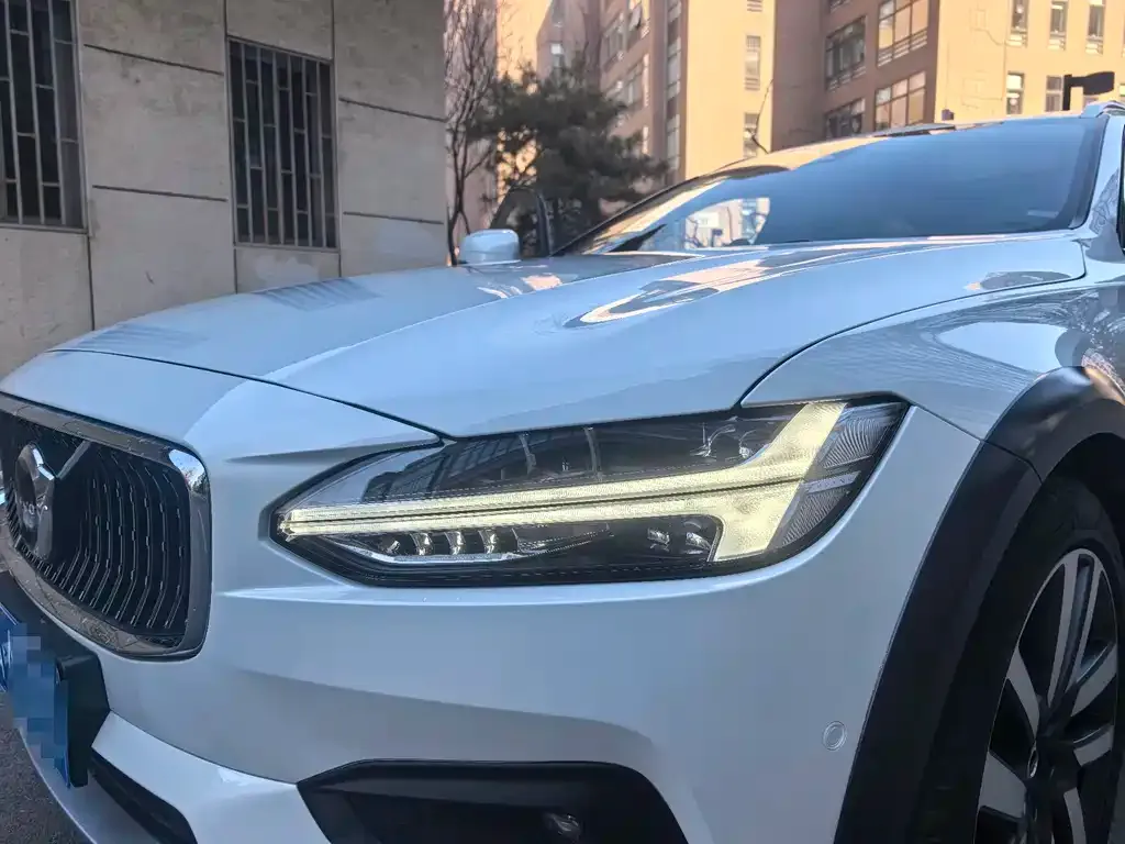 Volvo V90 2023 из CN, фото 10