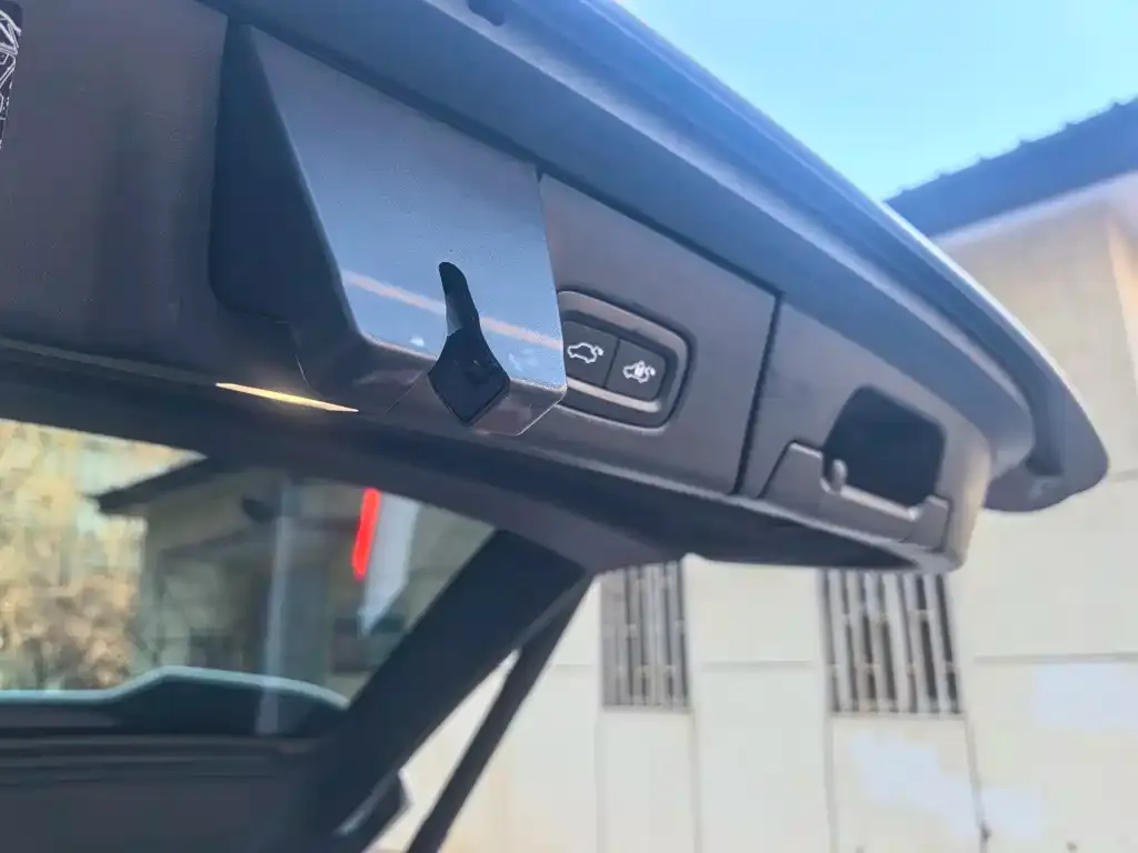 Volvo V90 2023 из CN, фото 2