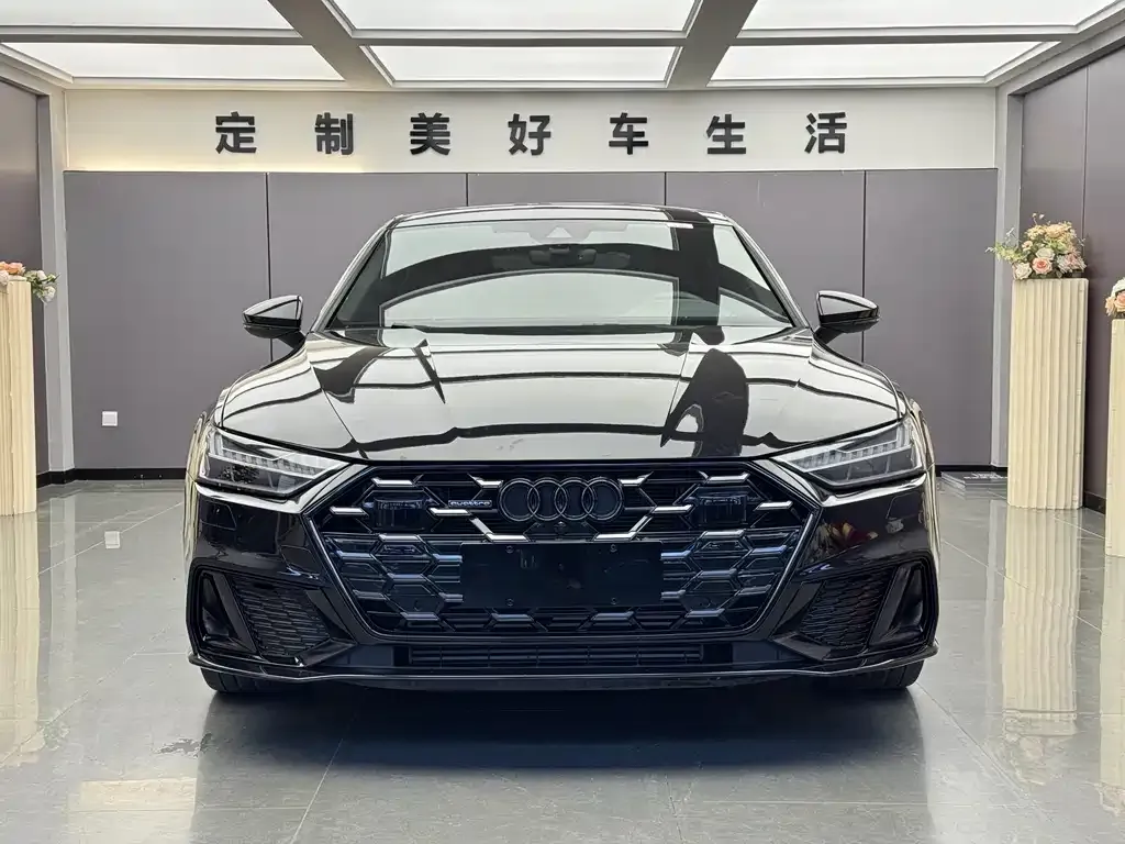 Audi A7L 2022 из CN, фото 10