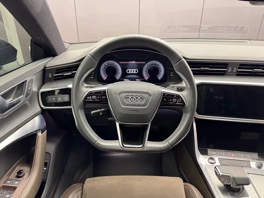 Audi A7L 2022 из CN, фото 6