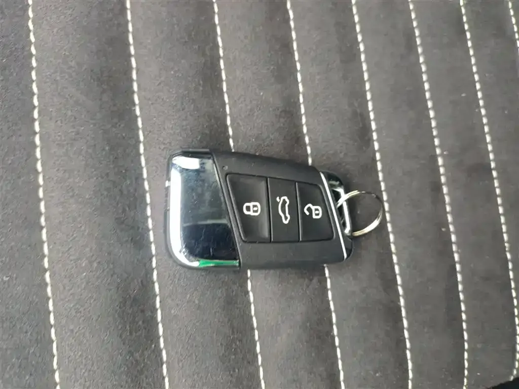 Volkswagen Magotan 2021 из CN, фото 2