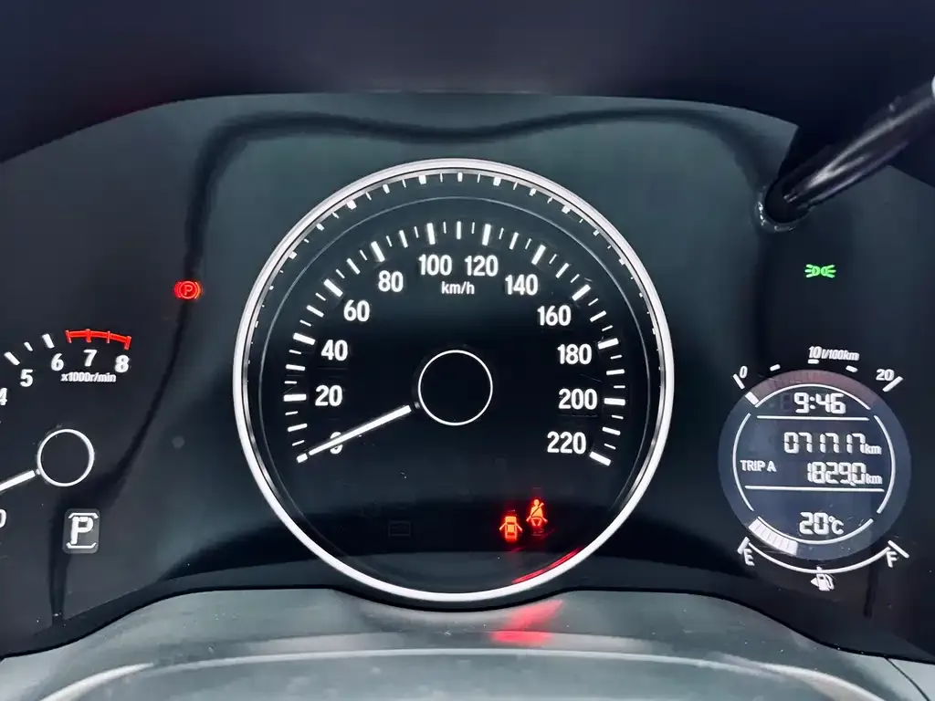 Honda Vezel 2021 из CN, фото 9