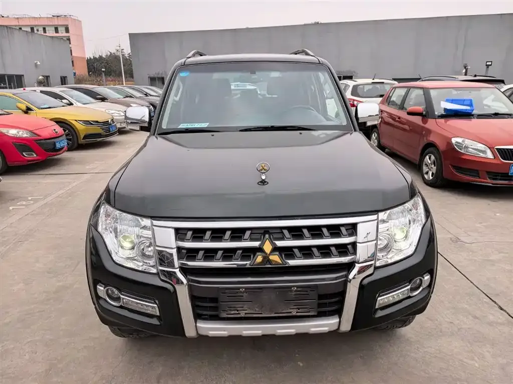 Mitsubishi Pajero (Import) 2022 из CN, фото 5