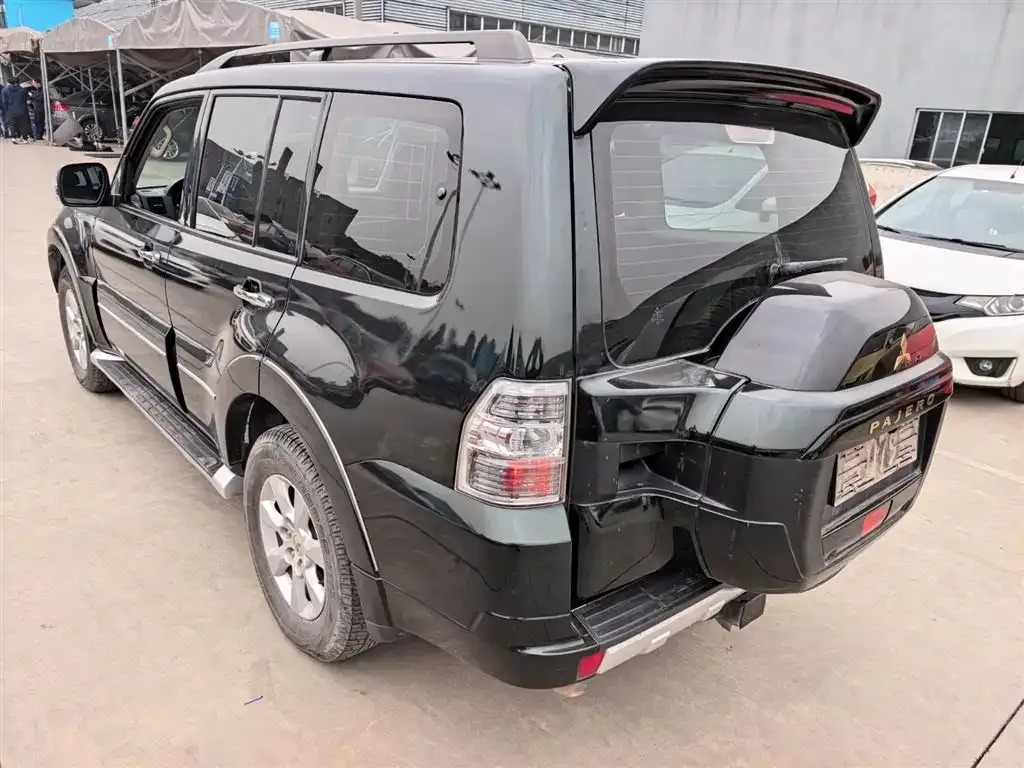 Mitsubishi Pajero (Import) 2022 из CN, фото 9