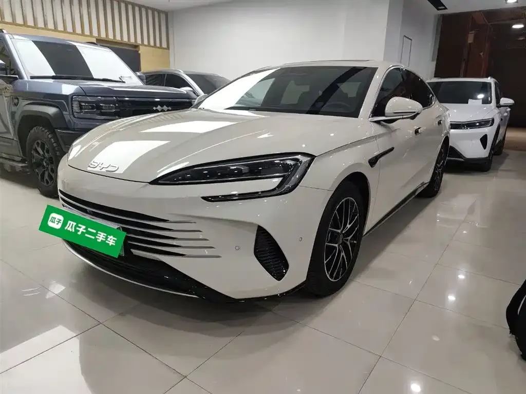 BYD Seal 07 DM-i 2025 из CN, фото 1