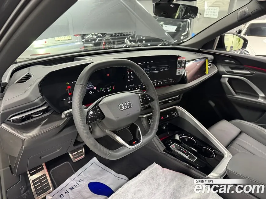 Audi Q5 2025 из KR, фото 10