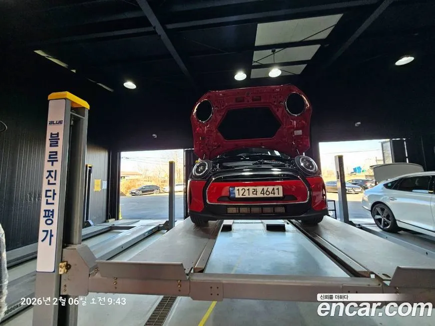 Mini Cooper 2023 из KR, фото 2