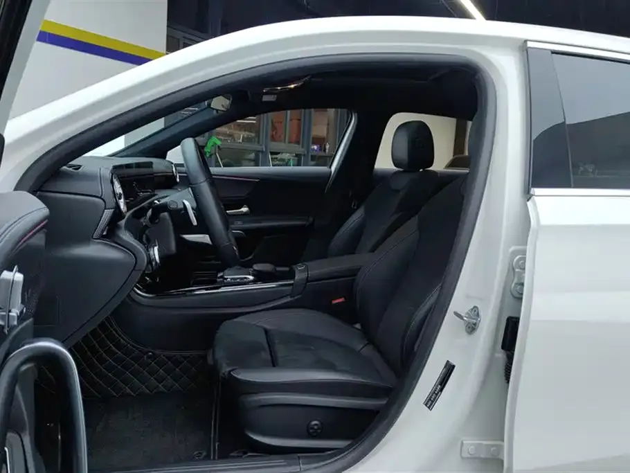 Mercedes-Benz A-Class 2023 из CN, фото 10