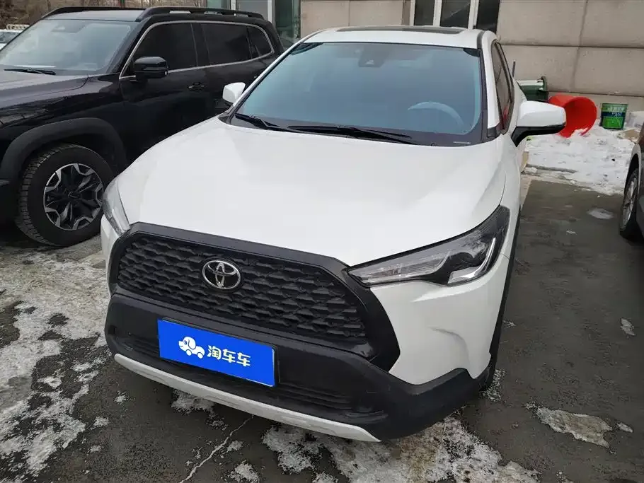 Toyota Corolla Cross 2022 из CN, фото 10