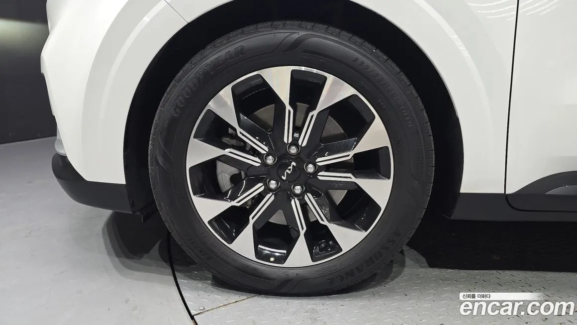 Kia Carnival 2023 из KR, фото 3