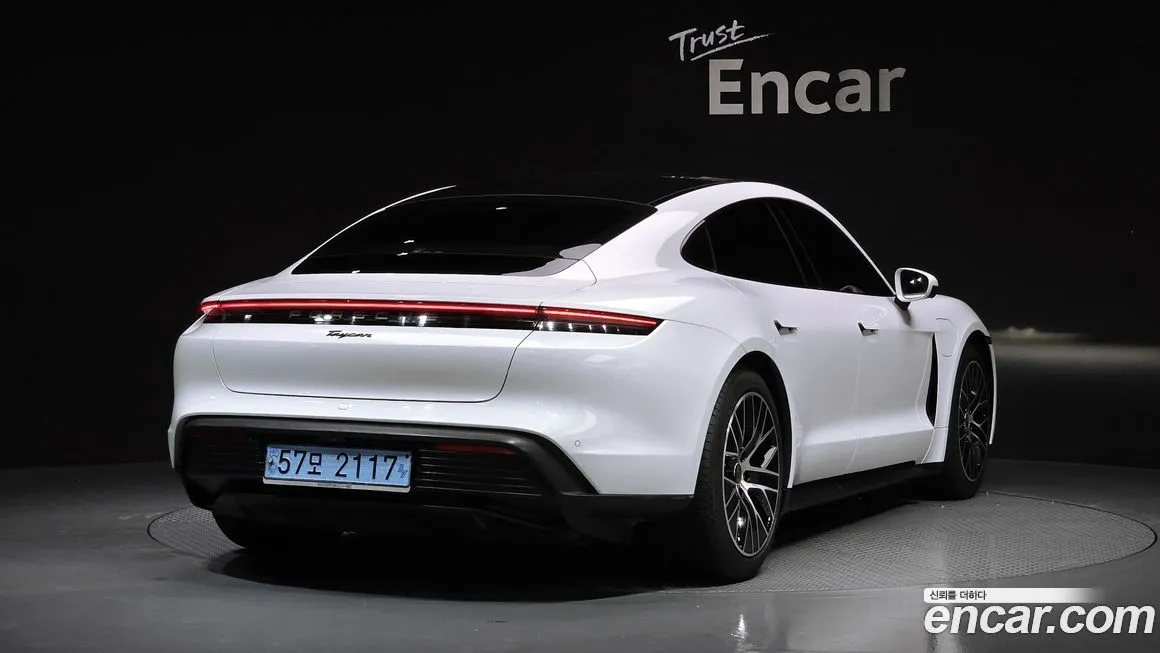 Porsche Taycan 2022 из KR, фото 6