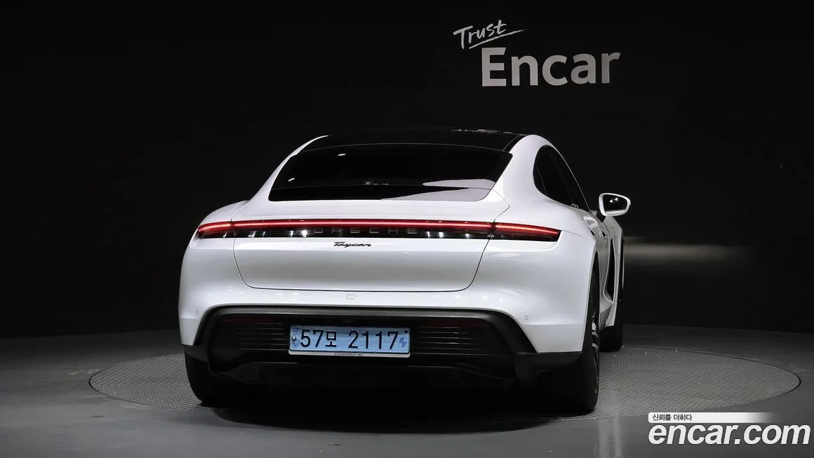 Porsche Taycan 2022 из KR, фото 4