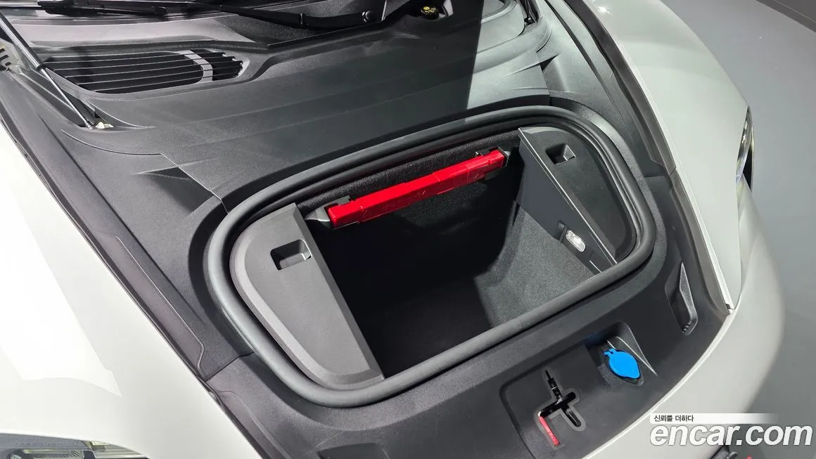 Porsche Taycan 2022 из KR, фото 8