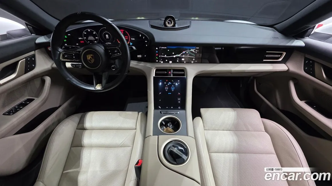 Porsche Taycan 2022 из KR, фото 9