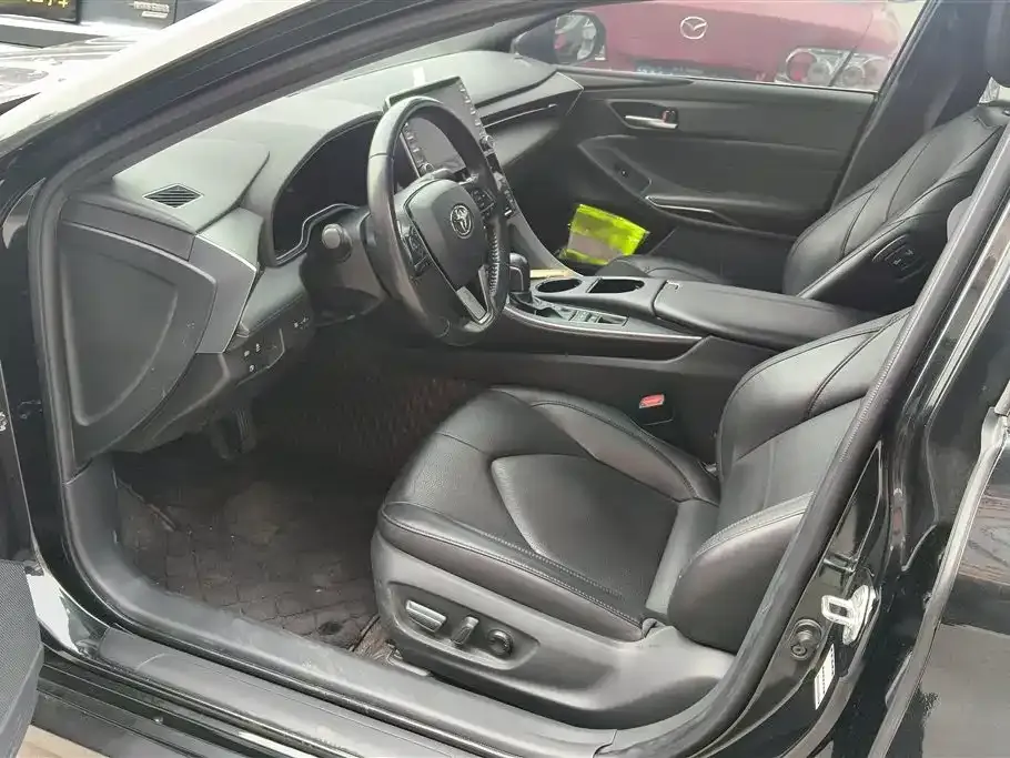 Toyota Avalon 2022 из CN, фото 2