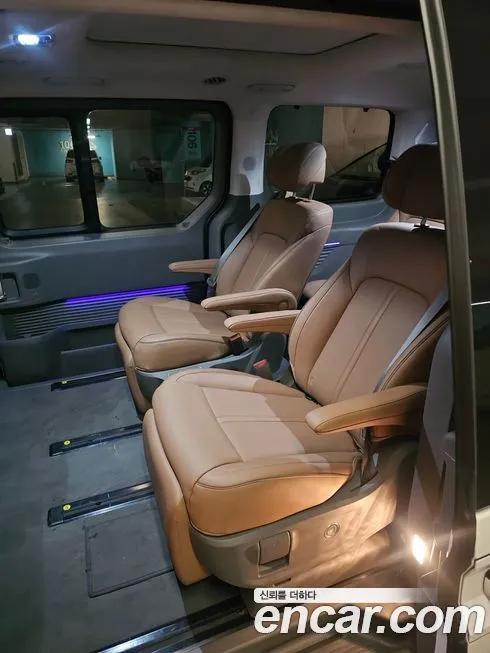 Hyundai Staria — фото 3