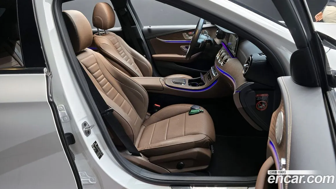 Mercedes-Benz E-Class 2023 из KR, фото 9
