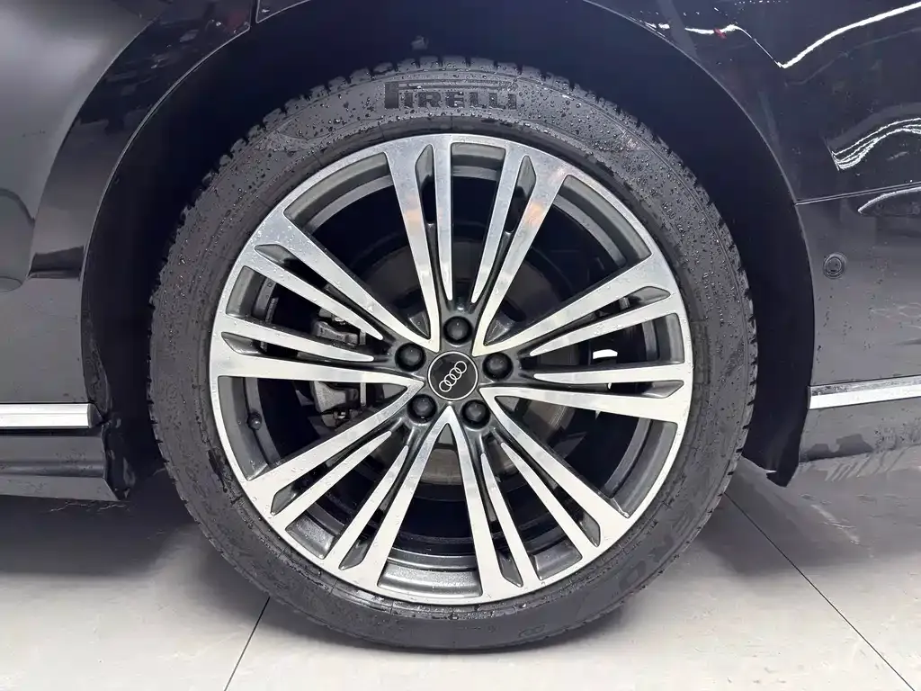 Audi A8 2024 из CN, фото 7