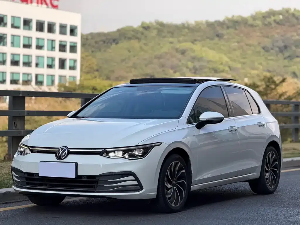 Volkswagen Golf 2021 из CN, фото 1
