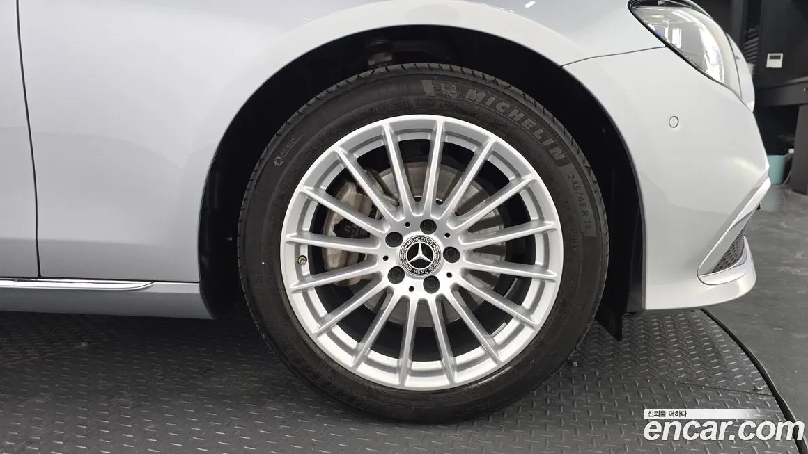Mercedes-Benz E-Class 2022 из KR, фото 8