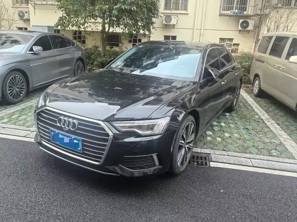 Audi A6L 2022 из CN, фото 1