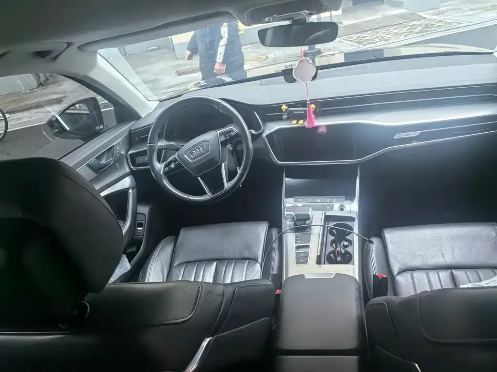 Audi A6L 2022 из CN, фото 4