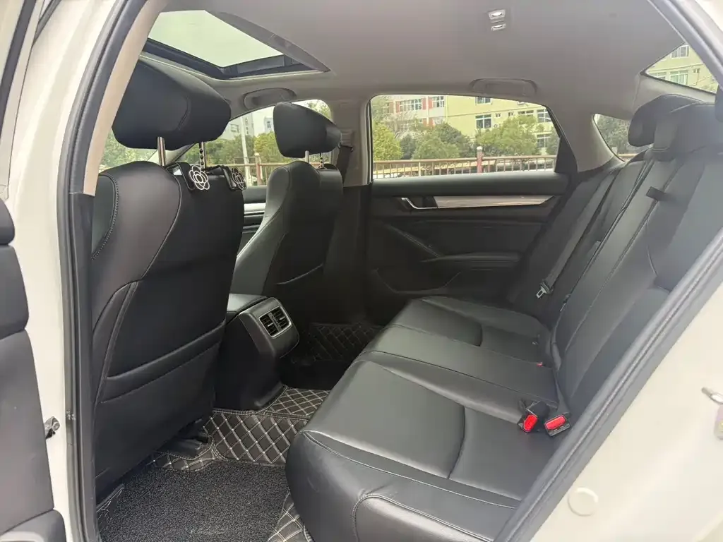 Honda Accord 2021 из CN, фото 4