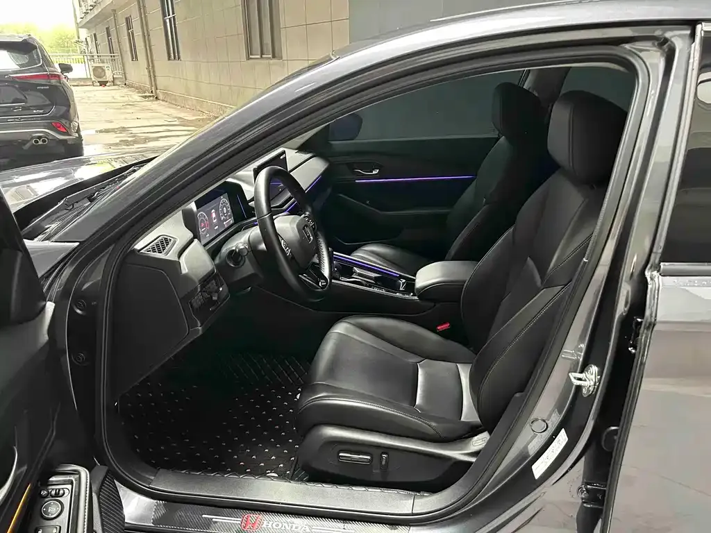 Honda Accord 2023 из CN, фото 2