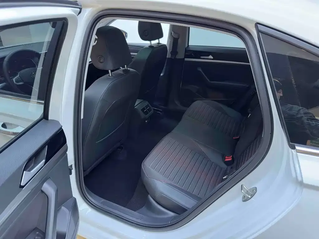 Volkswagen Lavida 2023 из CN, фото 9