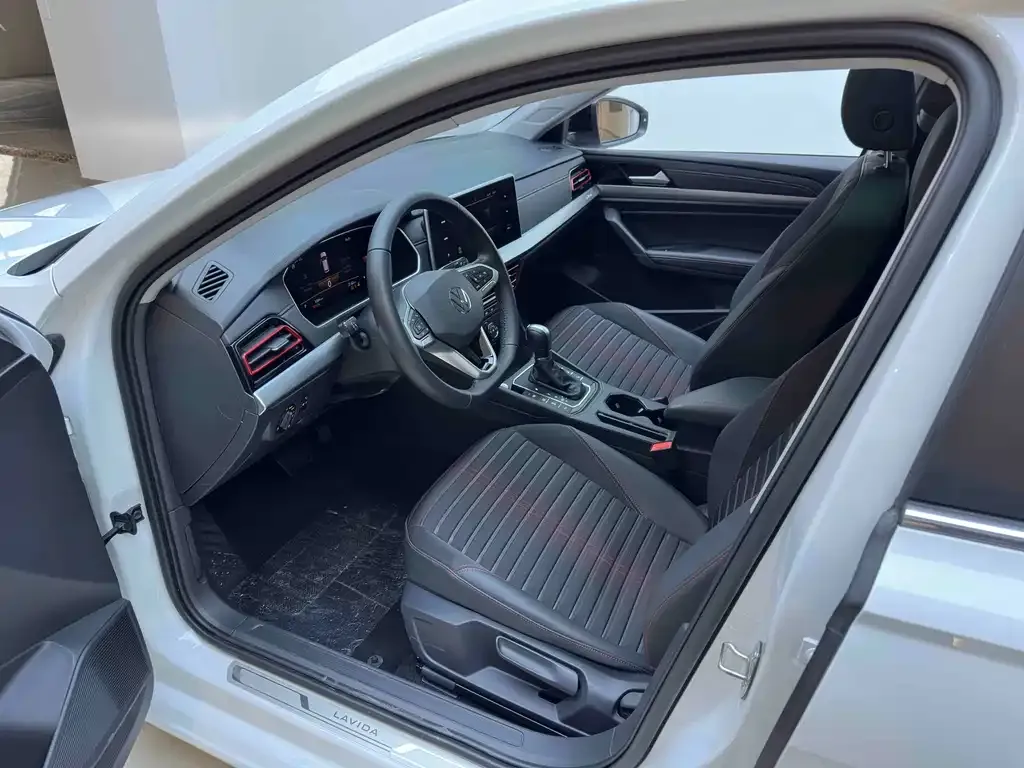 Volkswagen Lavida 2023 из CN, фото 10