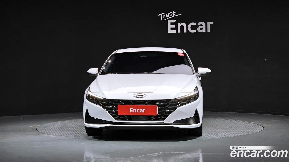 Hyundai AVANTE — фото 3