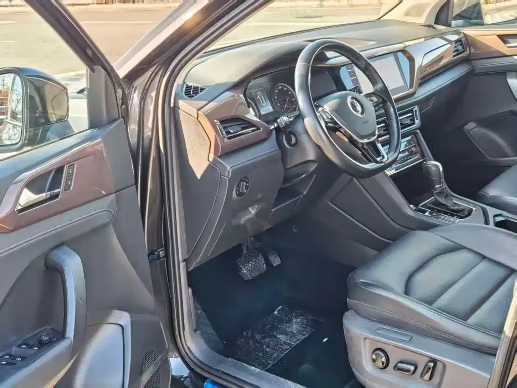 Volkswagen Tharu 2021 из CN, фото 9