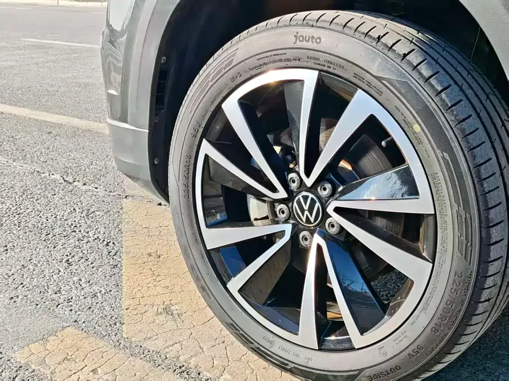 Volkswagen Tharu 2021 из CN, фото 7
