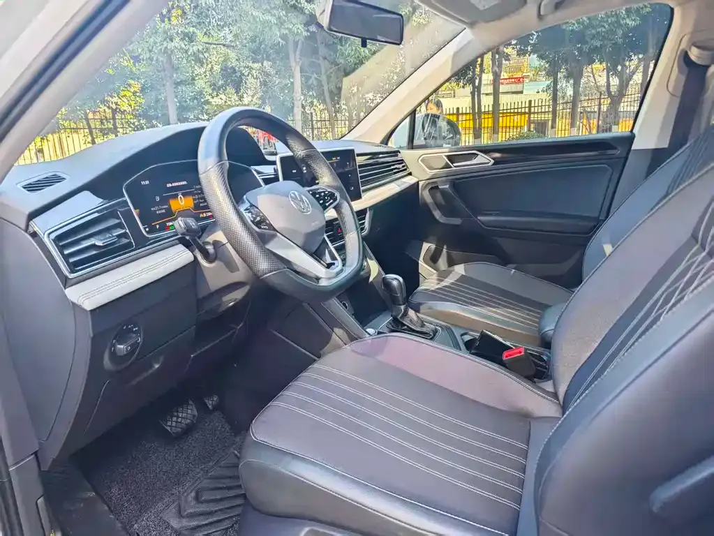Volkswagen Tiguan L 2022 из CN, фото 9