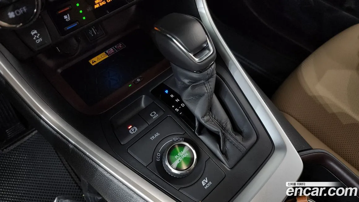 Toyota RAV4 — фото 3
