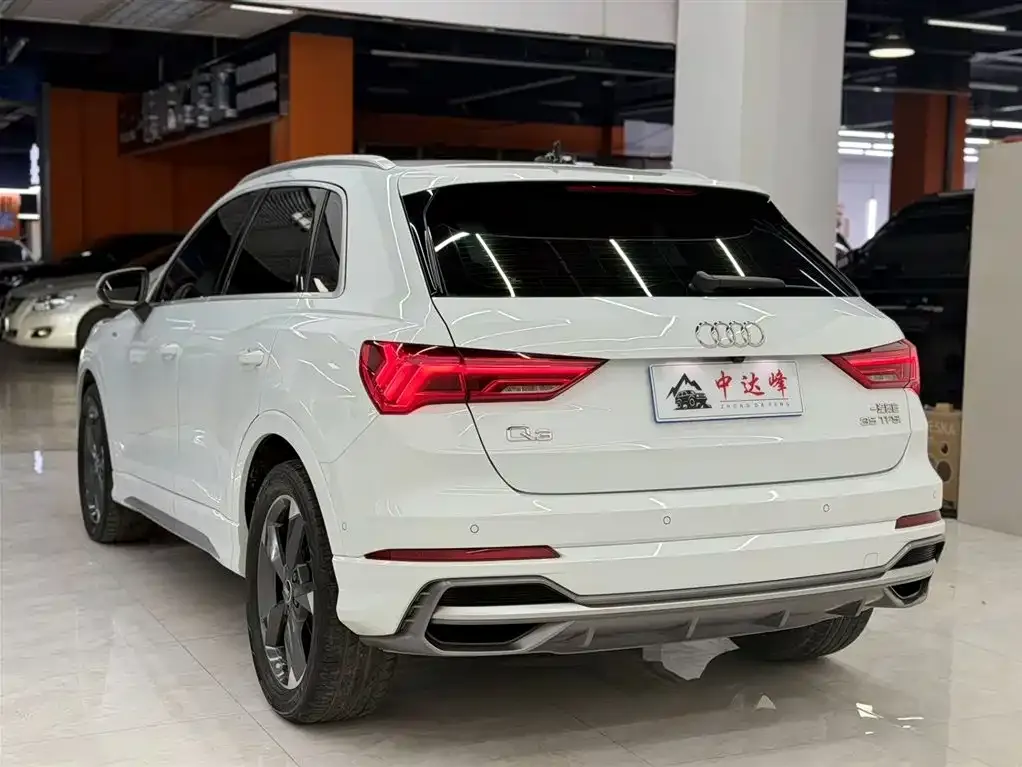 Audi Q3 2022 из CN, фото 5