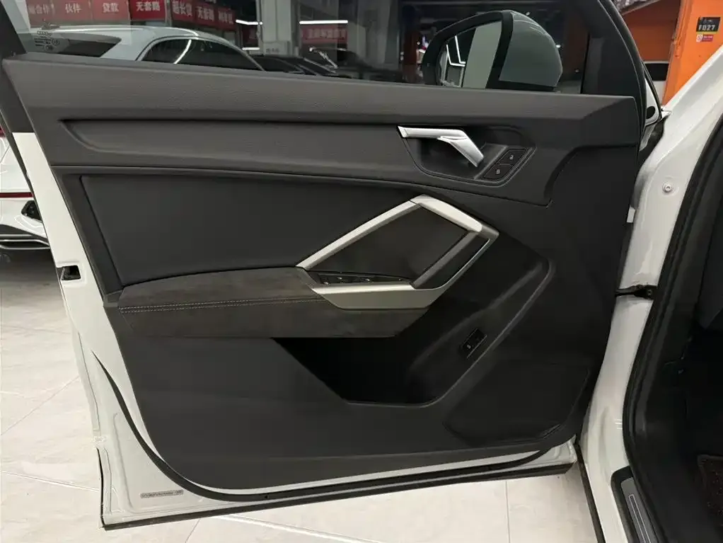 Audi Q3 2022 из CN, фото 7
