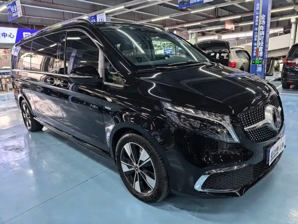 Mercedes-Benz V-Class 2023 из CN, фото 7