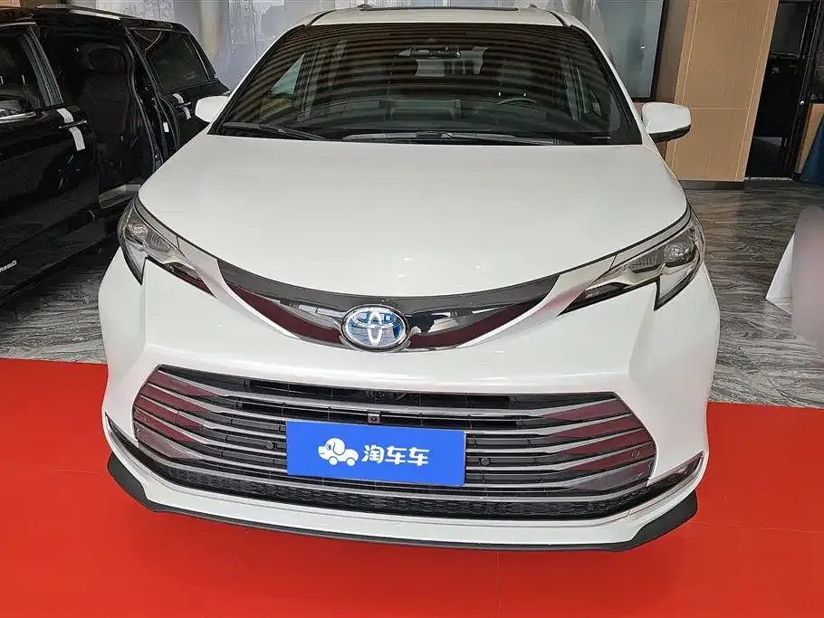 Toyota Sienna 2023 из CN, фото 7