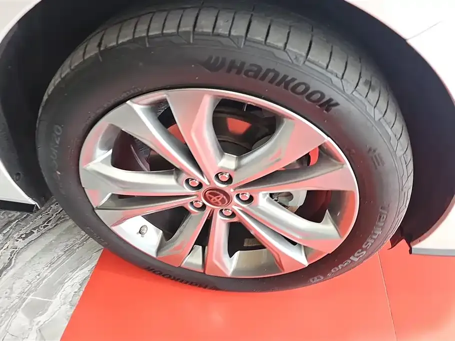 Toyota Sienna 2023 из CN, фото 4