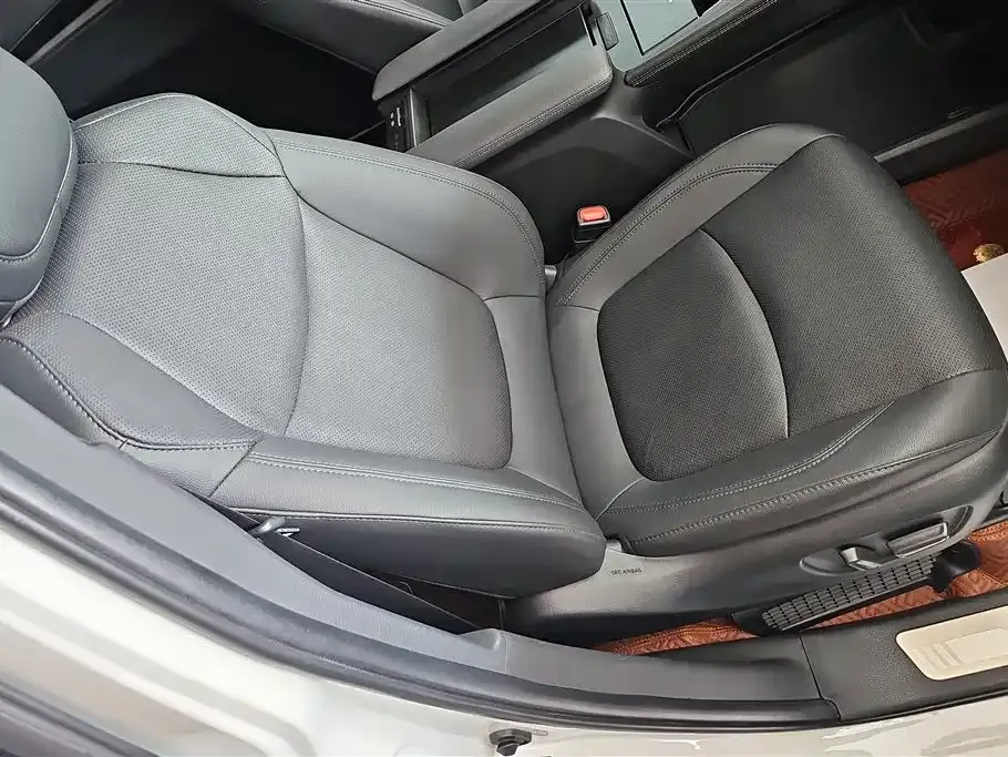 Toyota Sienna 2023 из CN, фото 10