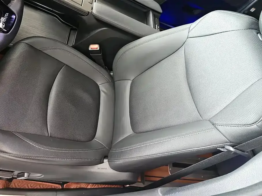 Toyota Sienna 2023 из CN, фото 8