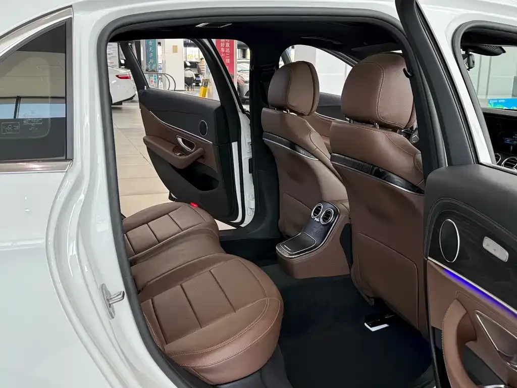 Mercedes-Benz E-Class 2021 из CN, фото 2