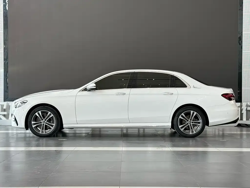 Mercedes-Benz E-Class 2021 из CN, фото 4