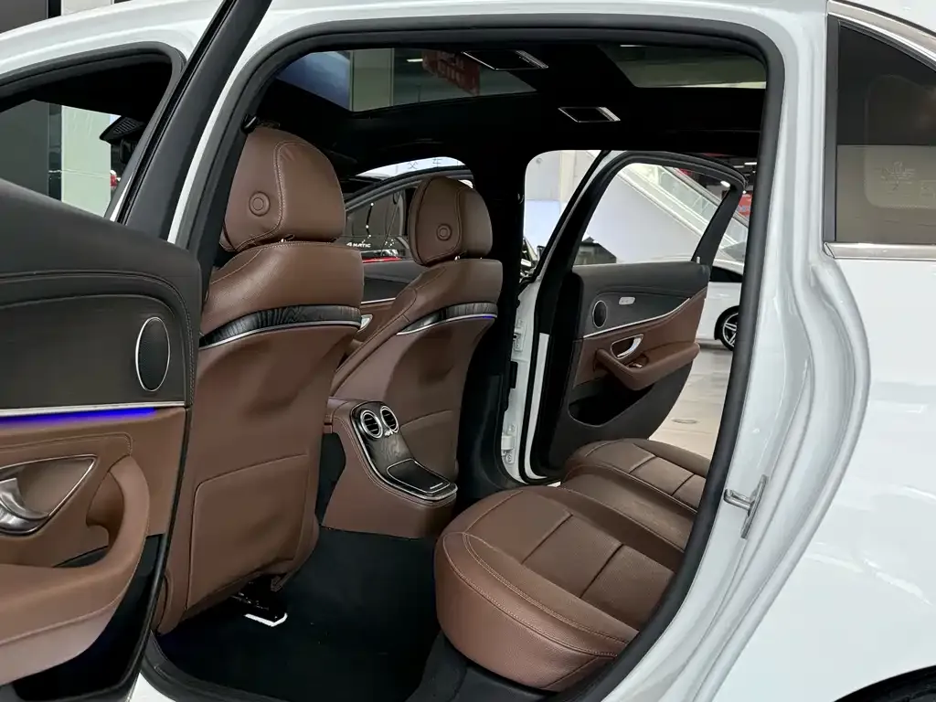 Mercedes-Benz E-Class 2021 из CN, фото 5