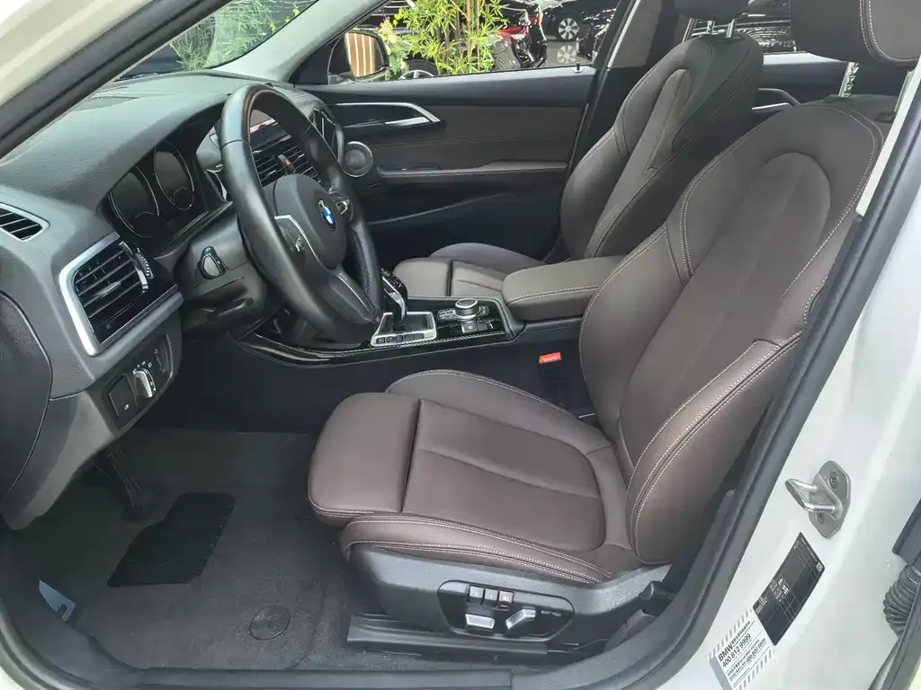 BMW 1 Series 2021 из CN, фото 5