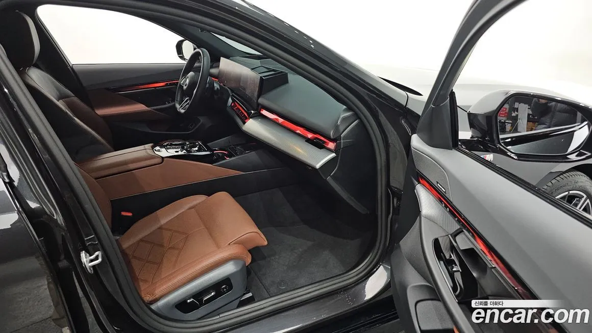 BMW 5-Series 2025 из KR, фото 6