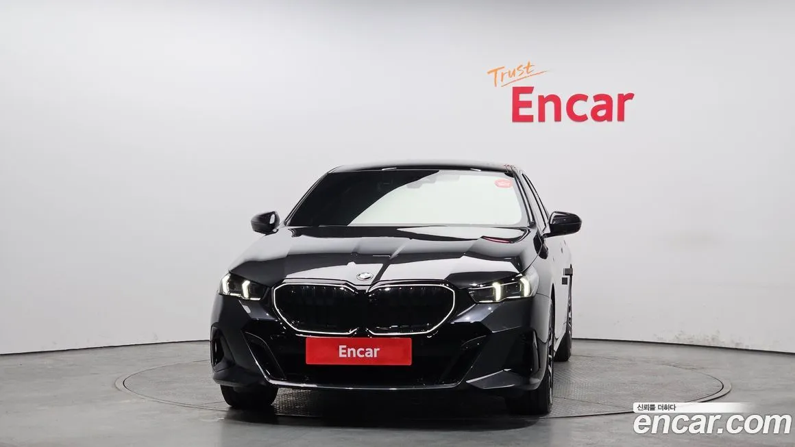 BMW 5-Series 2025 из KR, фото 4